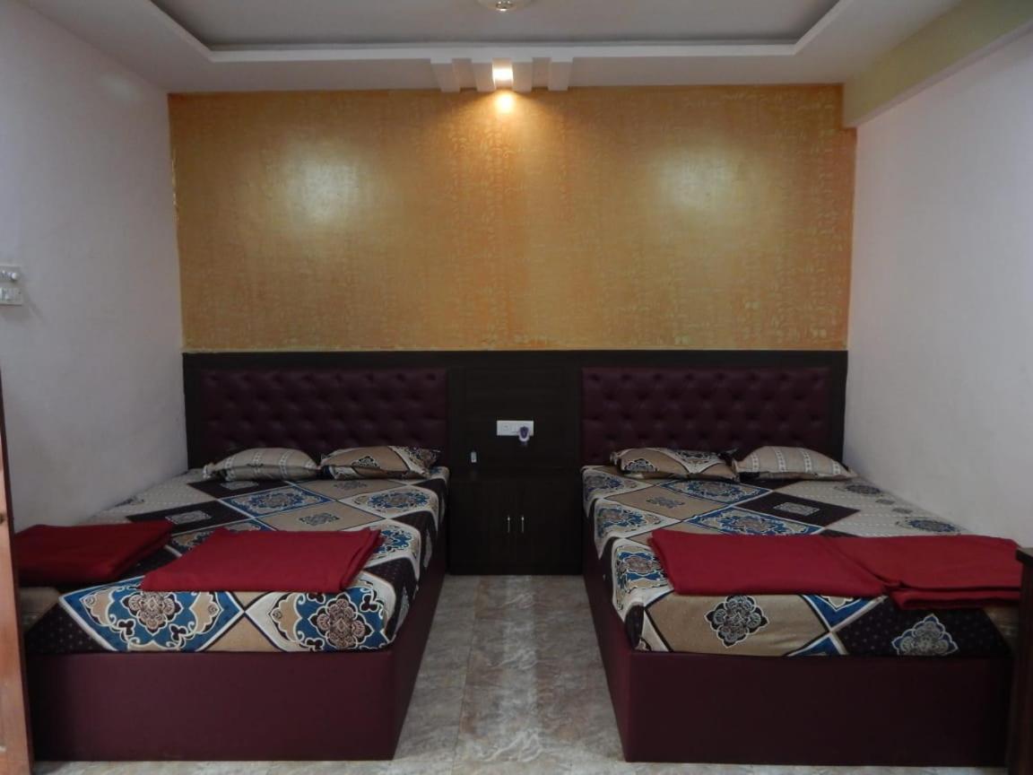 R Mansion Apartment Калангуте Екстериор снимка