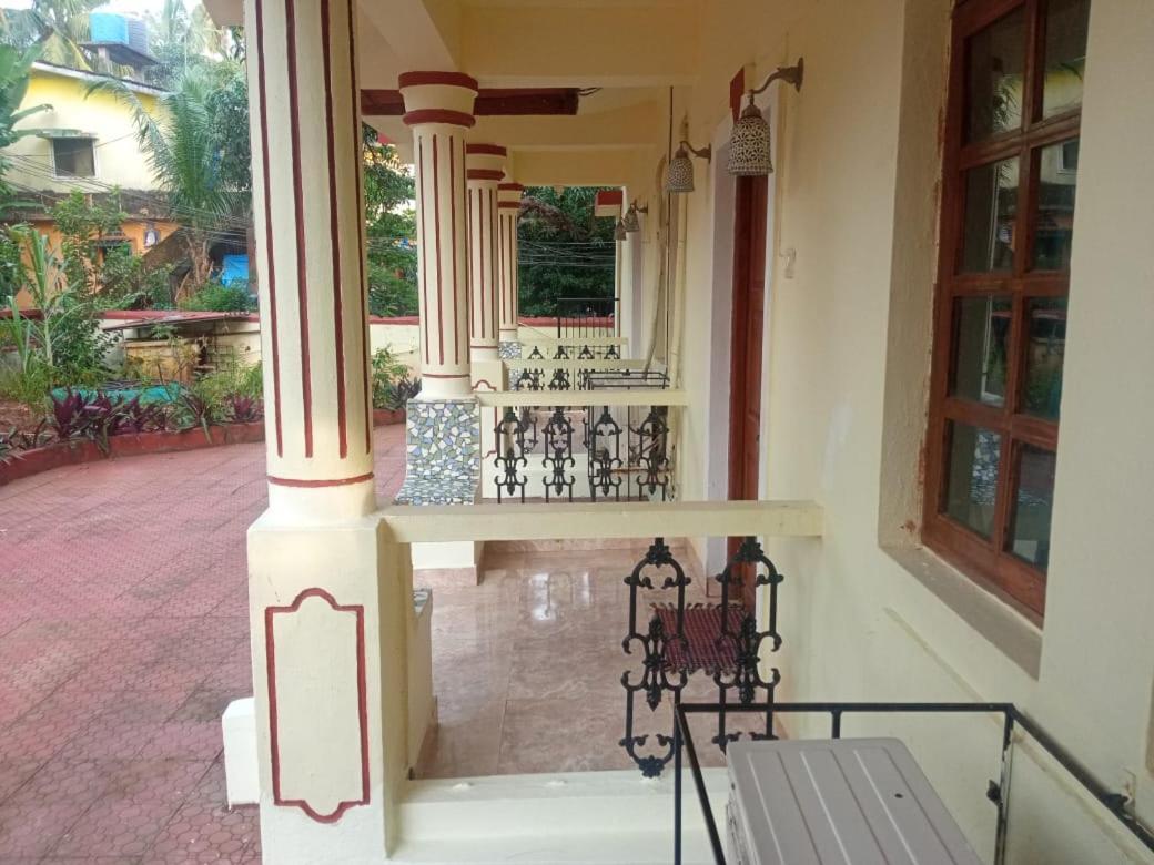 R Mansion Apartment Калангуте Екстериор снимка
