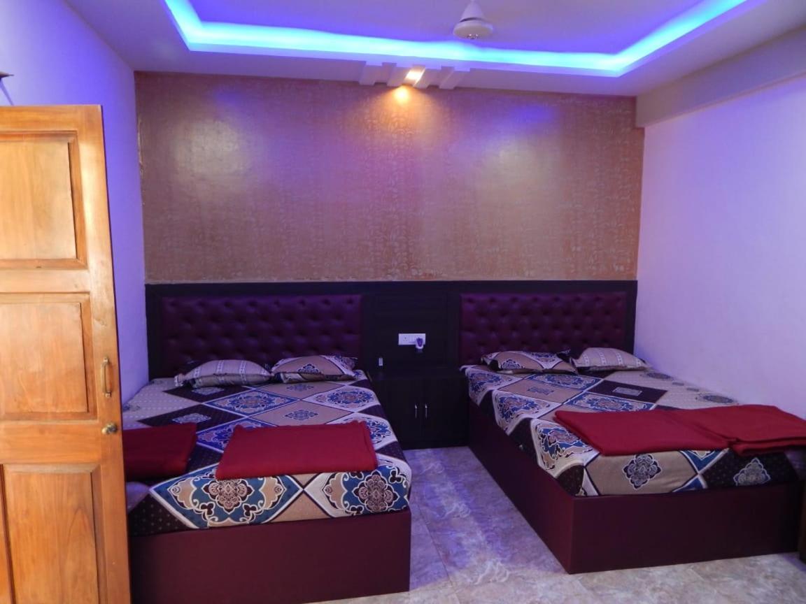 R Mansion Apartment Калангуте Екстериор снимка
