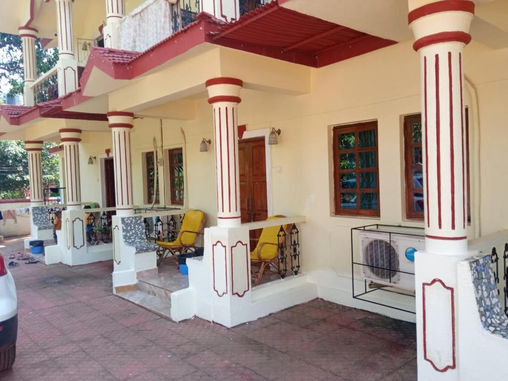 R Mansion Apartment Калангуте Стая снимка